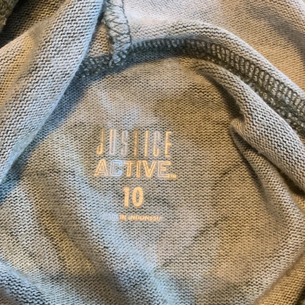 Justice Active Girls Size 10‎ Camo hooded Sweatshirt